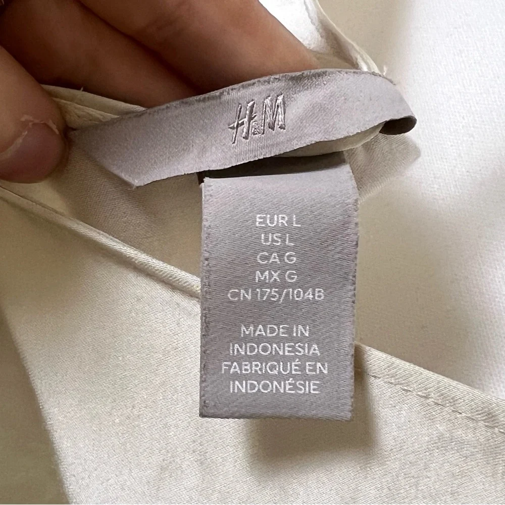 H&M Premium Satin Tank (L) – Luxe Ivory Essential - Picture 5 of 7